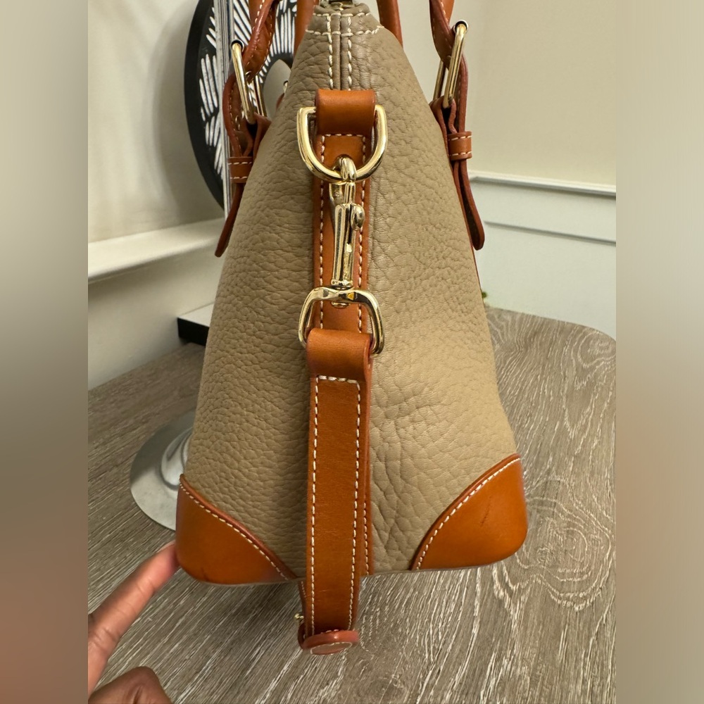 D&B Tote - Picture 12 of 15
